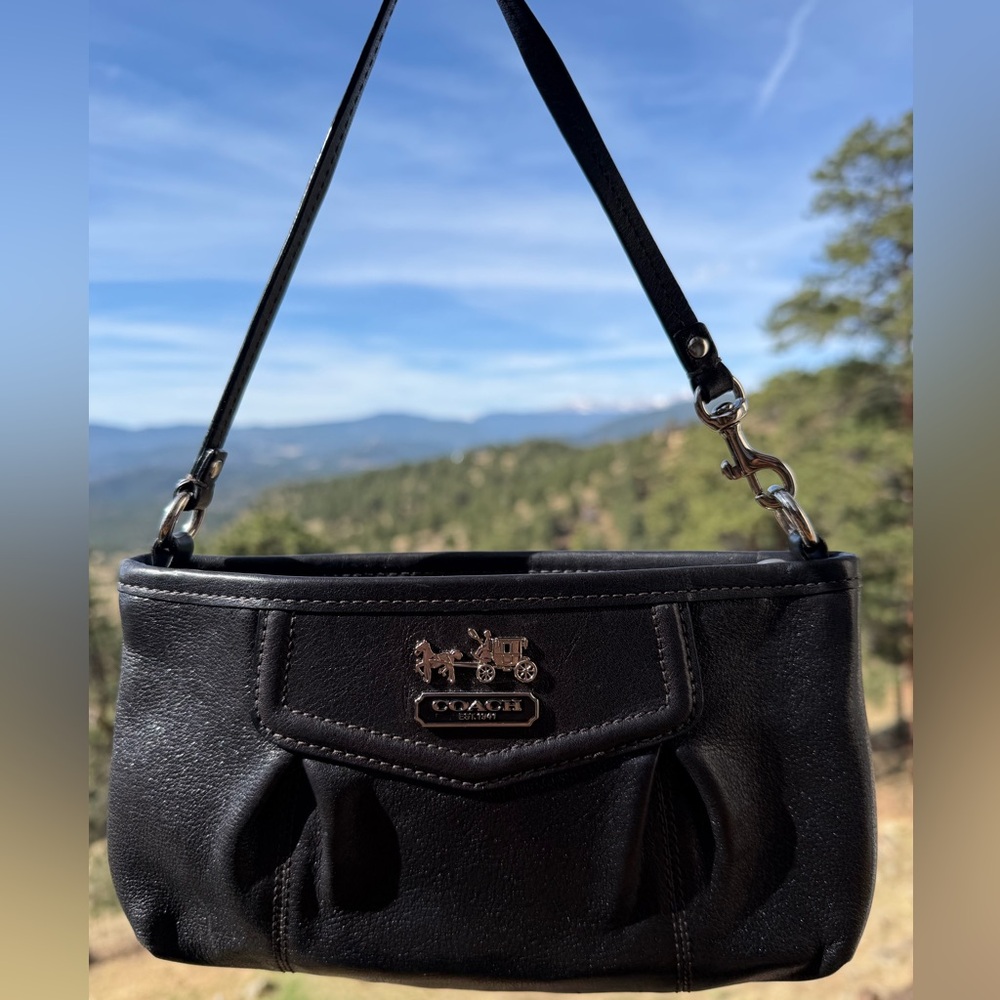 Coach Vintage Black Leather Mini Purse Handbag / Wristlet - Picture 4 of 13